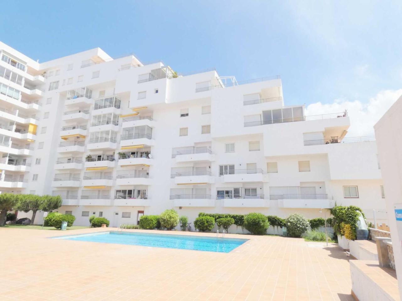 Mare Nostrum 132 Росас Экстерьер фото