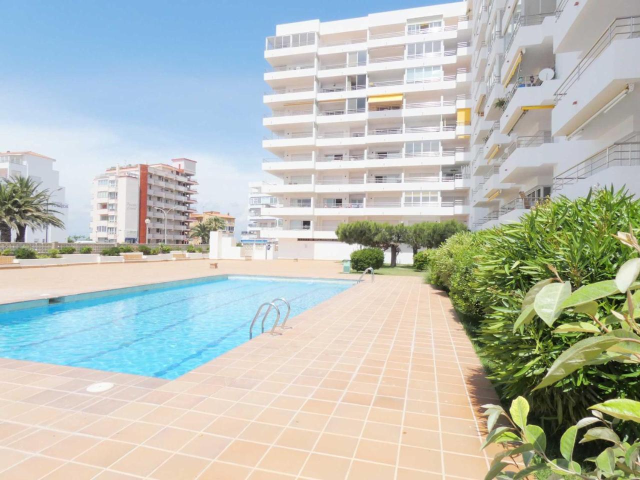 Mare Nostrum 132 Росас Экстерьер фото